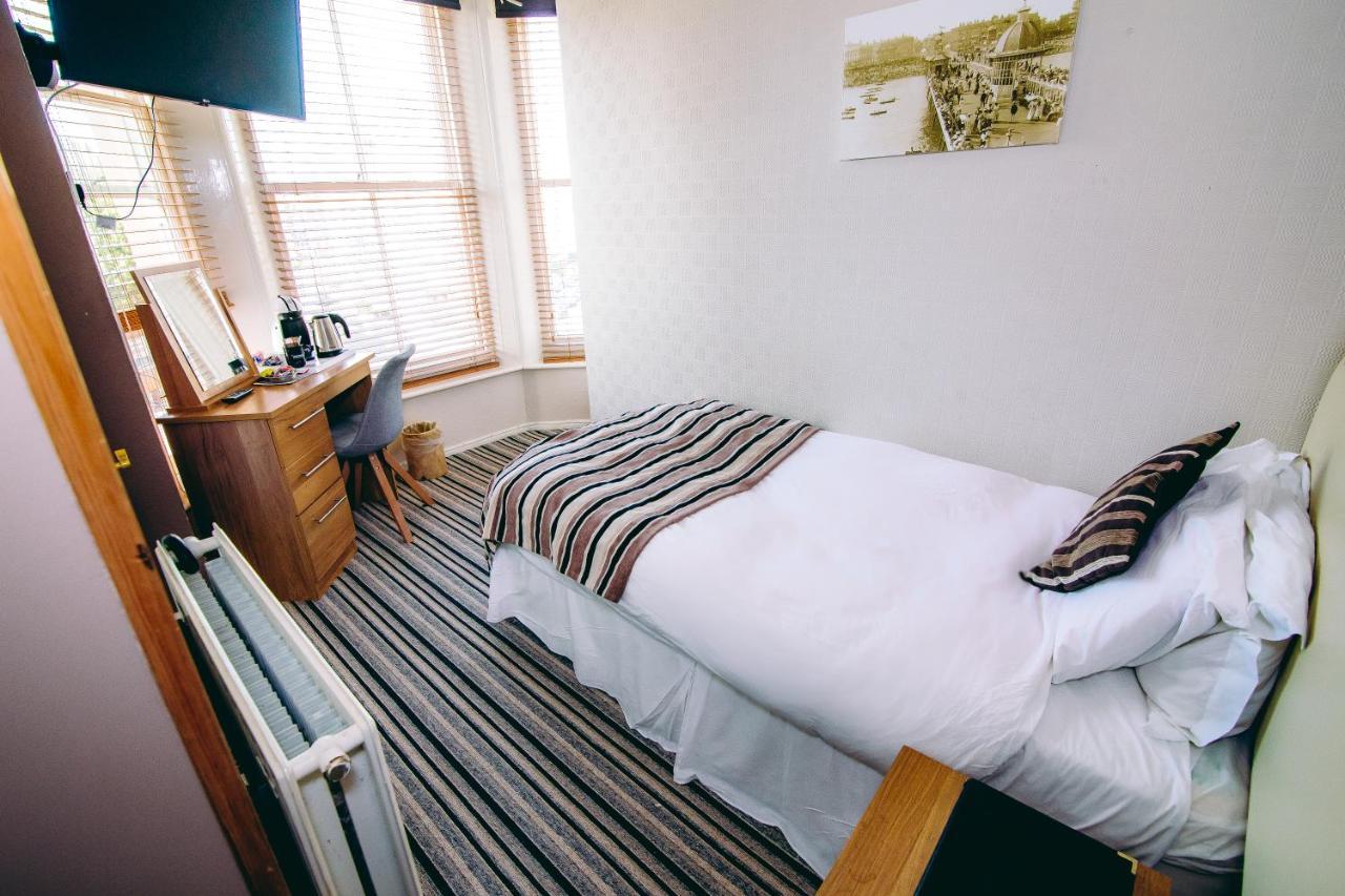 The Mowbray Bed & Breakfast Eastbourne Exterior foto